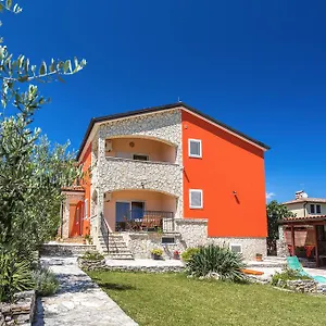 Apartman Orange, Medulin